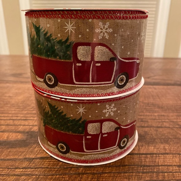 Christmas Farmhouse Red Truck With Christmas Tree Bows & Christmas Ribbon Set - Picture 11 of 16